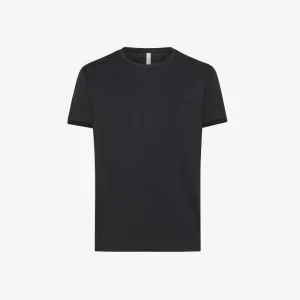 t-shirt logo iconic